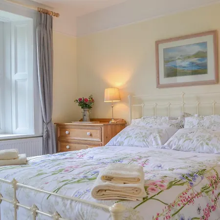 Holiday home Monkwood